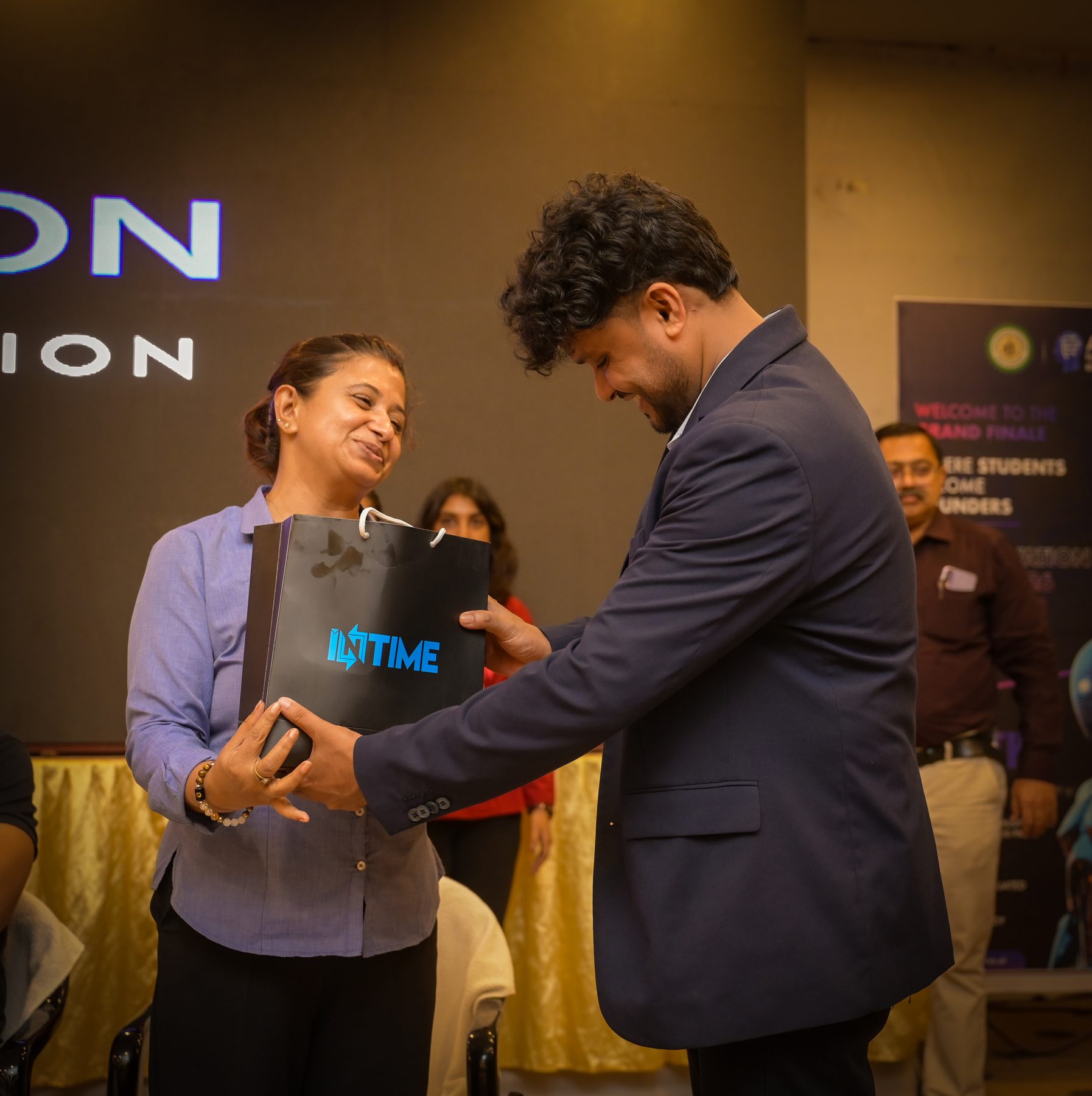 MENTOR HANDOVER · STAGE RECEIPT